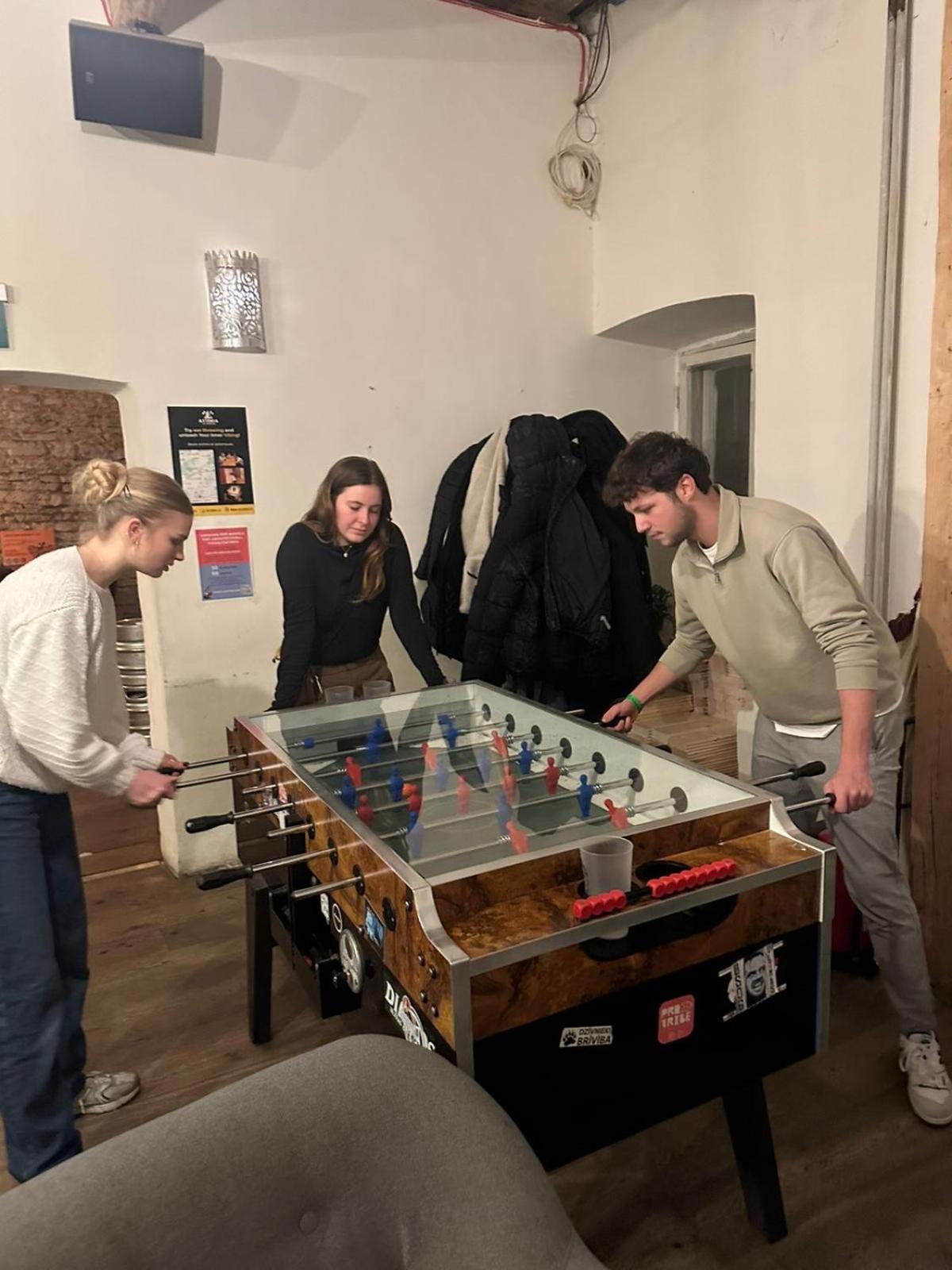 טאלין The Monks Bunk Hostel & Bar מראה חיצוני תמונה