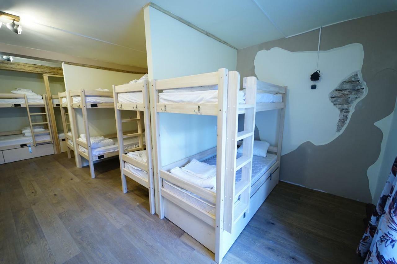טאלין The Monks Bunk Hostel & Bar מראה חיצוני תמונה