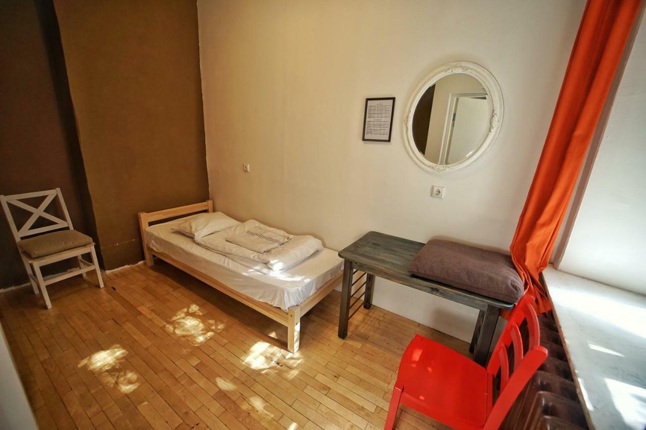 טאלין The Monks Bunk Hostel & Bar מראה חיצוני תמונה