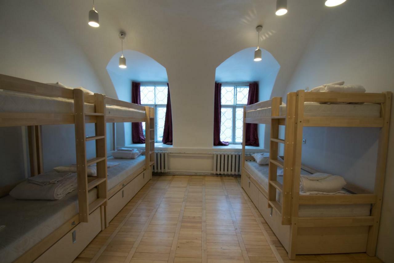 טאלין The Monks Bunk Hostel & Bar מראה חיצוני תמונה