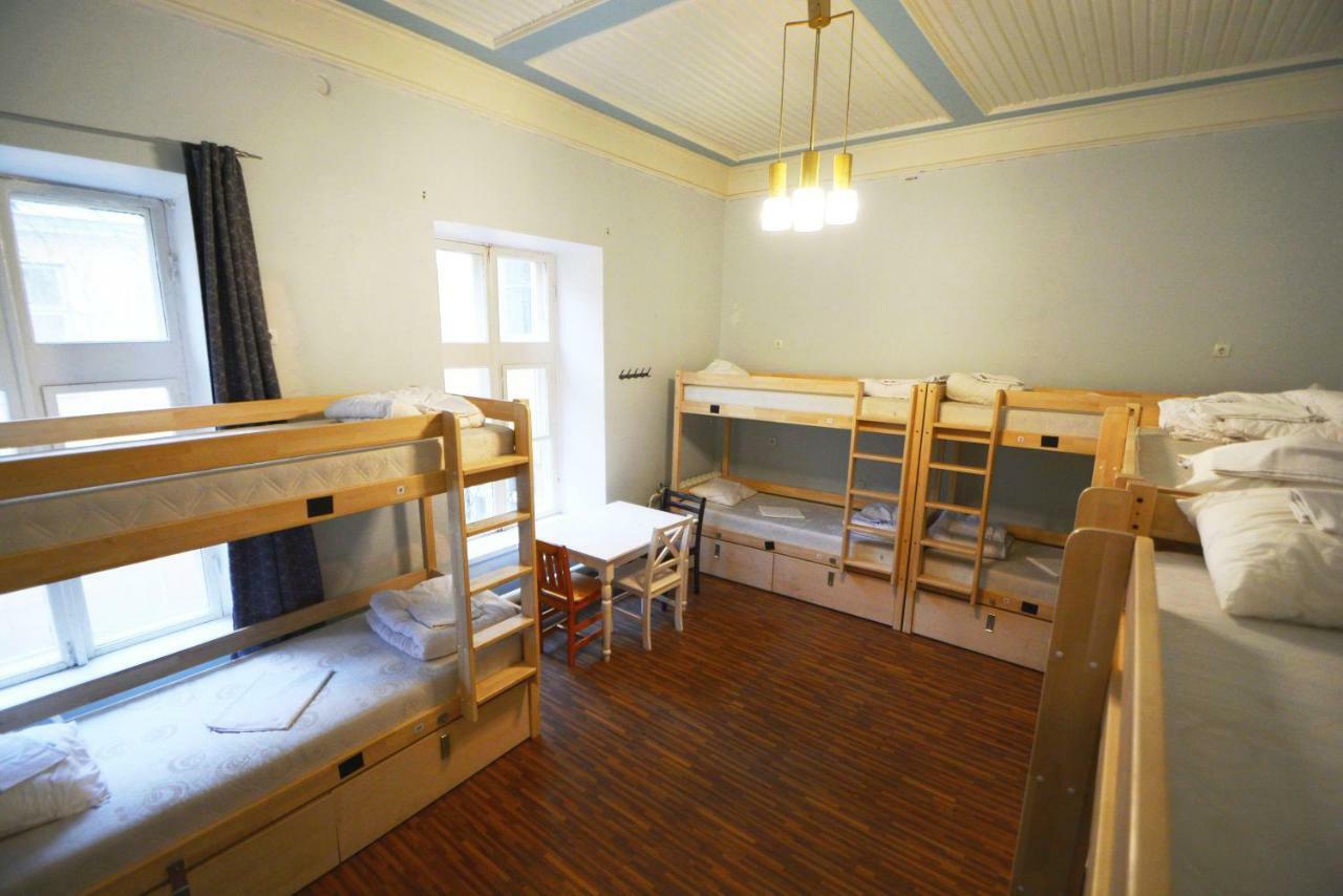 טאלין The Monks Bunk Hostel & Bar מראה חיצוני תמונה